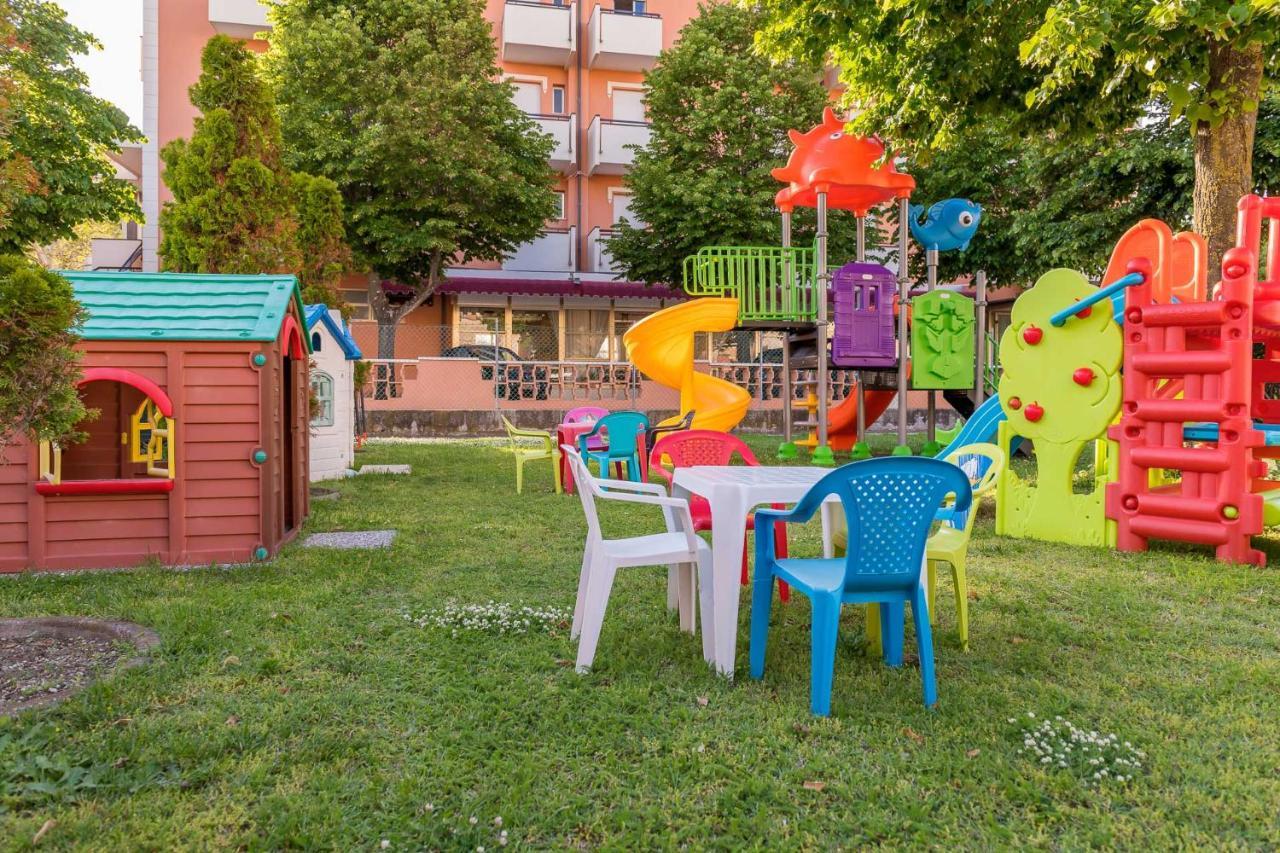 Hotel Apollo Rimini Luaran gambar